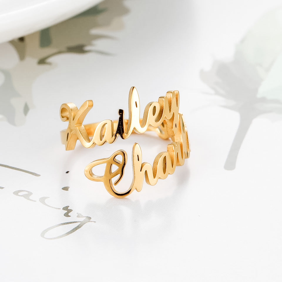 Custom Name Jewelry has created this stunning photo to feature their gold double-name bracelets.